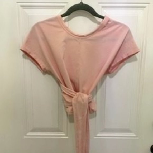 Lululemon backless cropped shirt - Picture 1 of 5